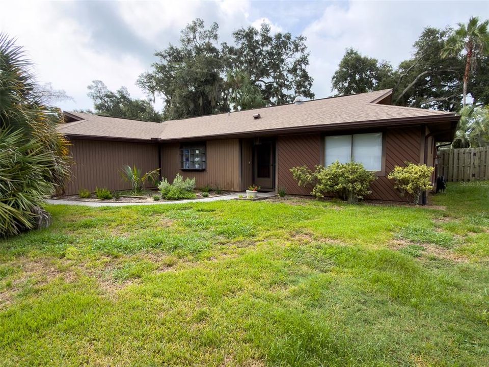For Sale: $371,500 (3 beds, 2 baths, 1486 Square Feet)