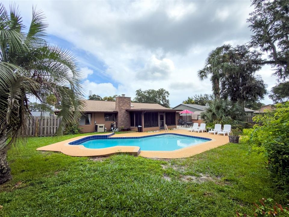 For Sale: $371,500 (3 beds, 2 baths, 1486 Square Feet)