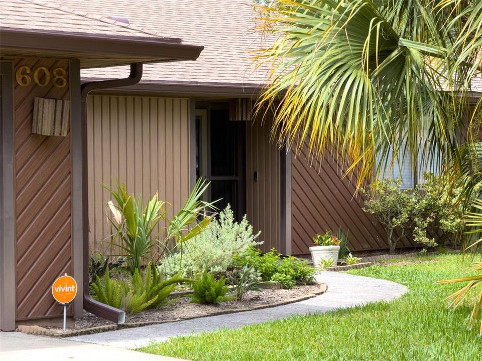 For Sale: $371,500 (3 beds, 2 baths, 1486 Square Feet)