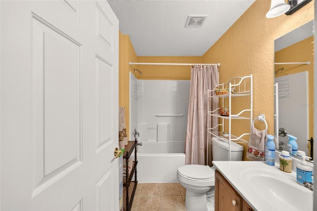 For Sale: $342,000 (3 beds, 2 baths, 1718 Square Feet)
