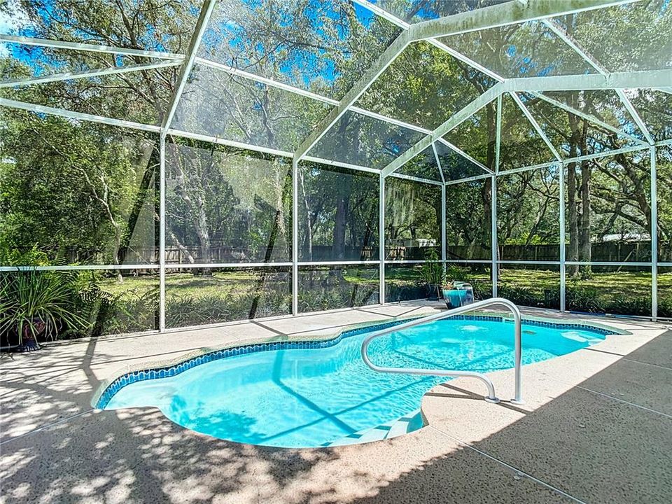 For Sale: $349,900 (4 beds, 3 baths, 2356 Square Feet)