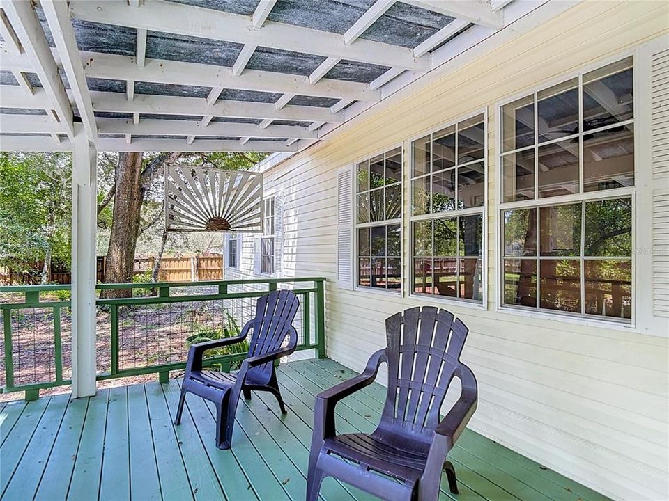 For Sale: $349,900 (4 beds, 3 baths, 2356 Square Feet)