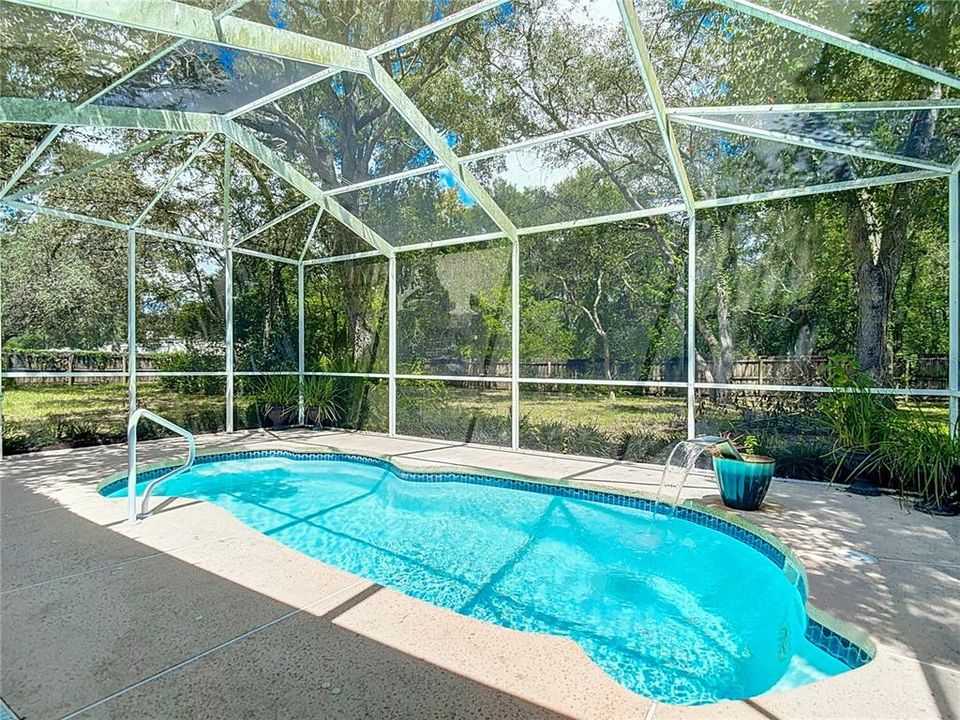 For Sale: $349,900 (4 beds, 3 baths, 2356 Square Feet)