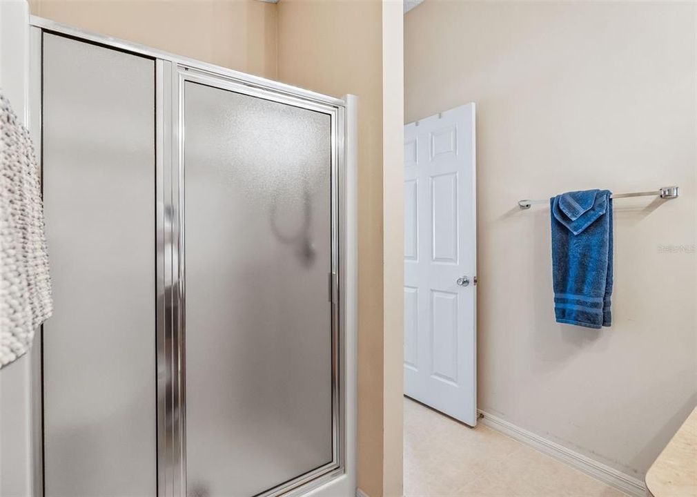 For Sale: $395,000 (3 beds, 2 baths, 1372 Square Feet)