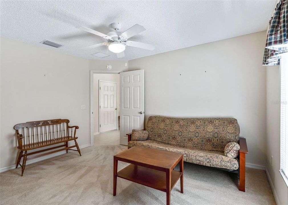 For Sale: $395,000 (3 beds, 2 baths, 1372 Square Feet)