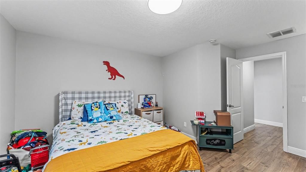 En Venta: $574,900 (4 camas, 3 baños, 2661 Pies cuadrados)