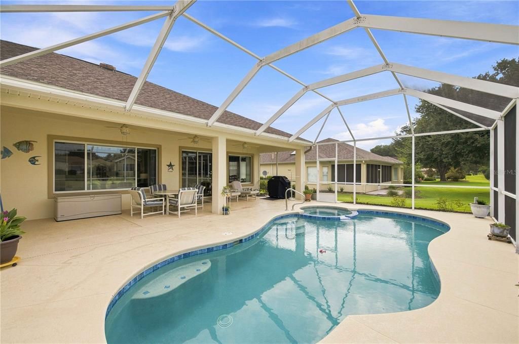 For Sale: $365,000 (2 beds, 2 baths, 1732 Square Feet)
