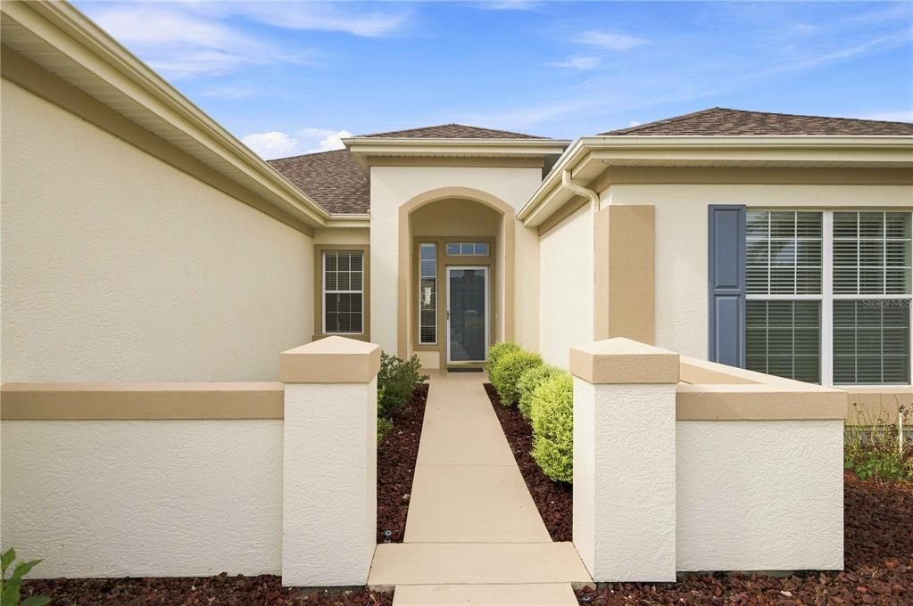 For Sale: $365,000 (2 beds, 2 baths, 1732 Square Feet)