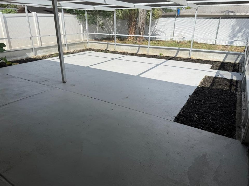 For Rent: $1,600 (3 beds, 2 baths, 1006 Square Feet)