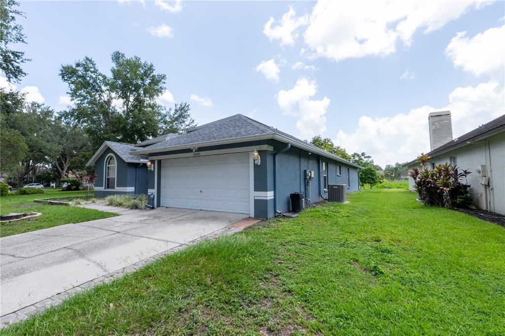 For Rent: $2,850 (4 beds, 2 baths, 2670 Square Feet)