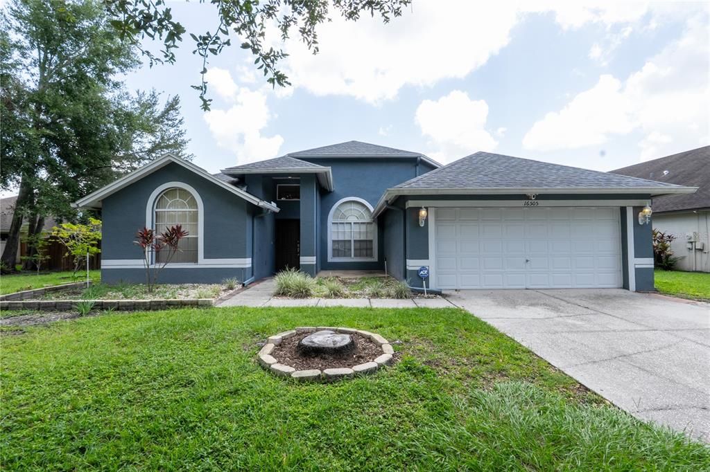 For Rent: $2,850 (4 beds, 2 baths, 2670 Square Feet)