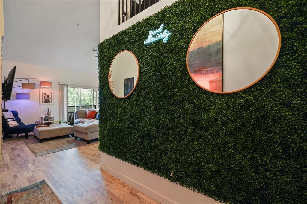 For Sale: $224,900 (2 beds, 2 baths, 1398 Square Feet)