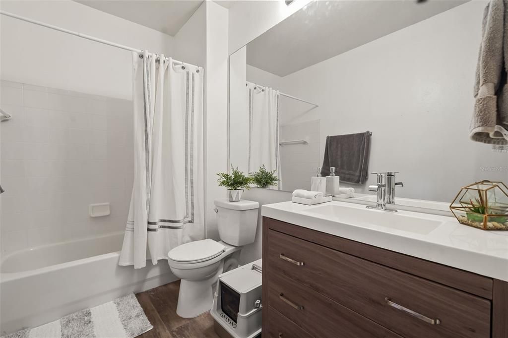 For Sale: $224,900 (2 beds, 2 baths, 1398 Square Feet)