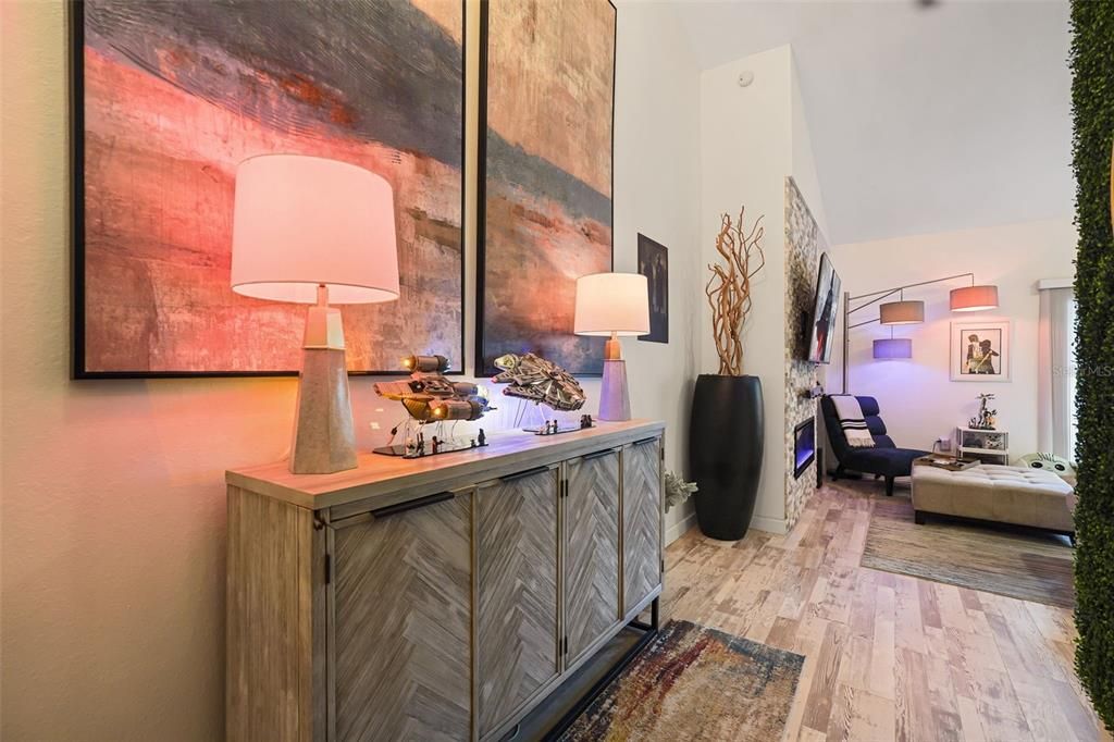 For Sale: $224,900 (2 beds, 2 baths, 1398 Square Feet)