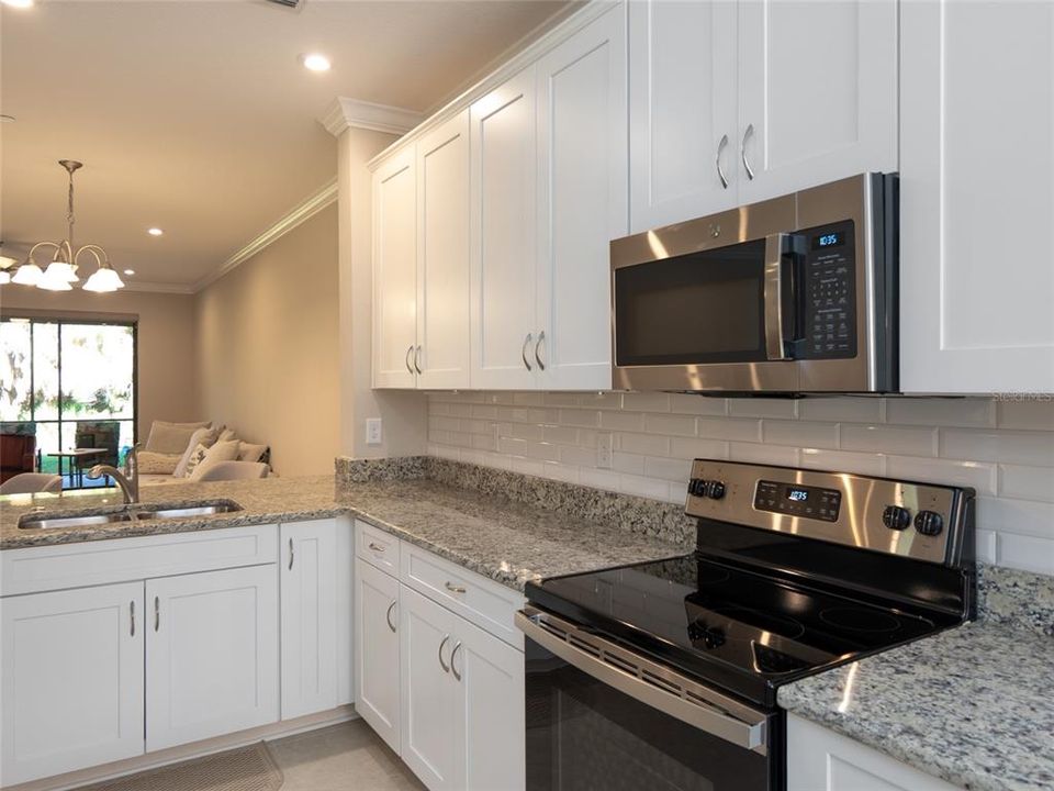 For Sale: $419,900 (2 beds, 2 baths, 1526 Square Feet)