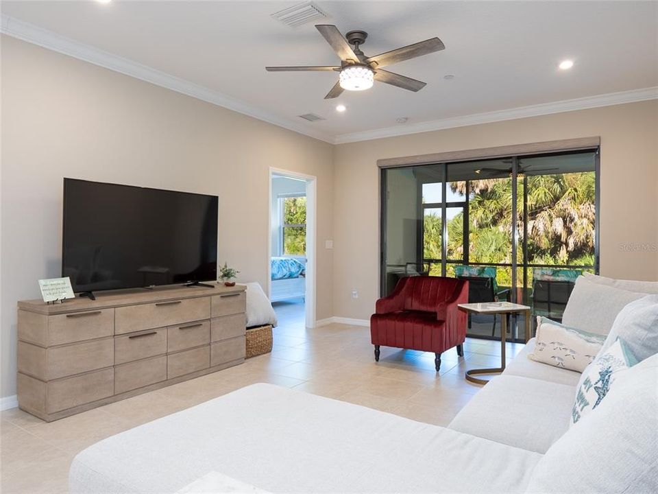 For Sale: $419,900 (2 beds, 2 baths, 1526 Square Feet)