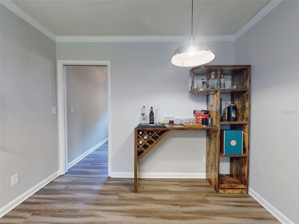 For Sale: $370,000 (3 beds, 2 baths, 1712 Square Feet)