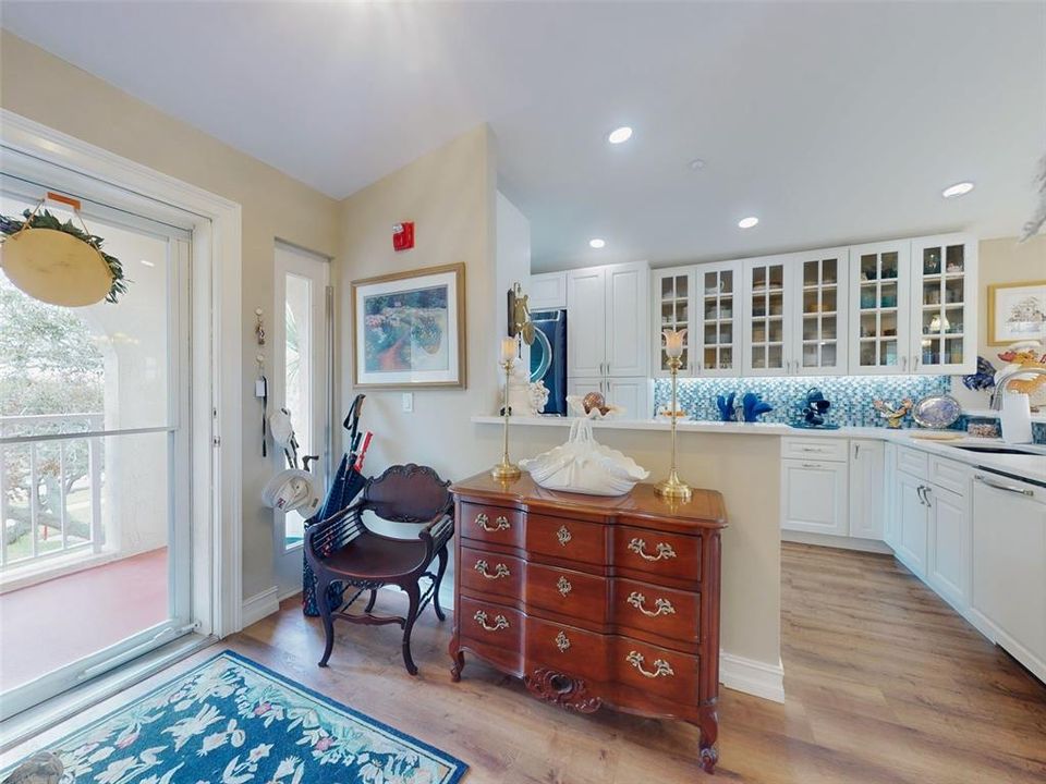 Active With Contract: $525,000 (2 beds, 2 baths, 1068 Square Feet)