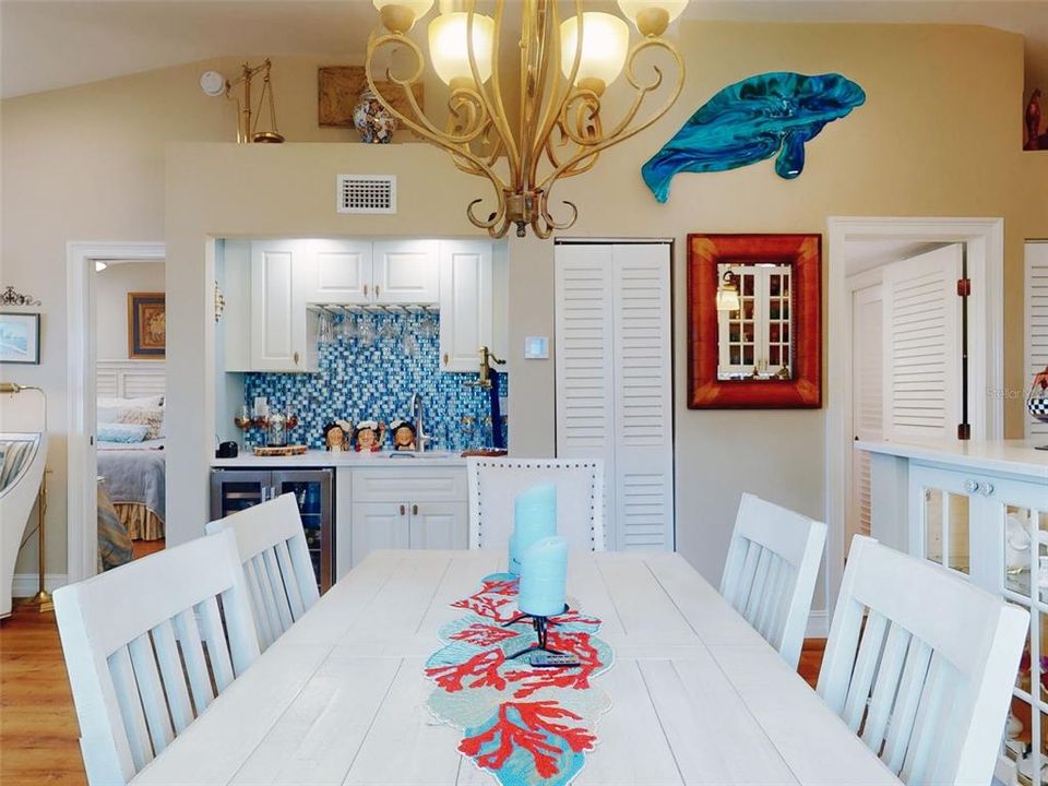 Active With Contract: $525,000 (2 beds, 2 baths, 1068 Square Feet)