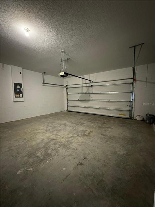 En Renta: $3,150 (4 camas, 2 baños, 1996 Pies cuadrados)