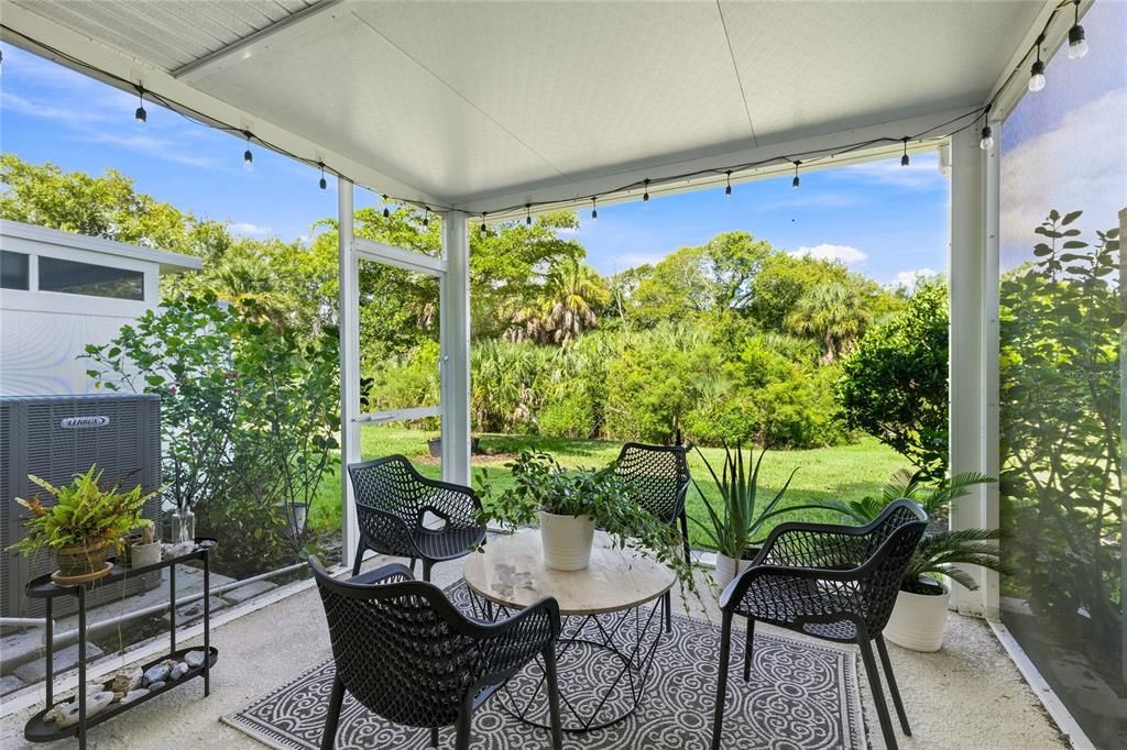 For Rent: $5,800 (3 beds, 2 baths, 1373 Square Feet)