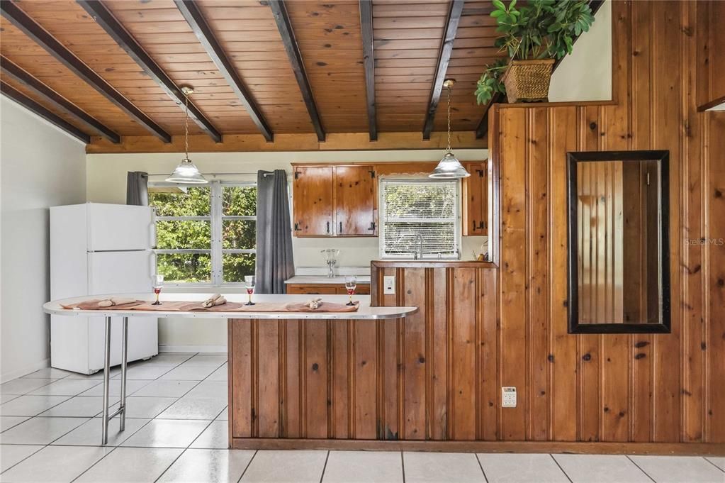 В аренду: $2,800 (2 спален, 1 ванн, 950 Квадратных фут)