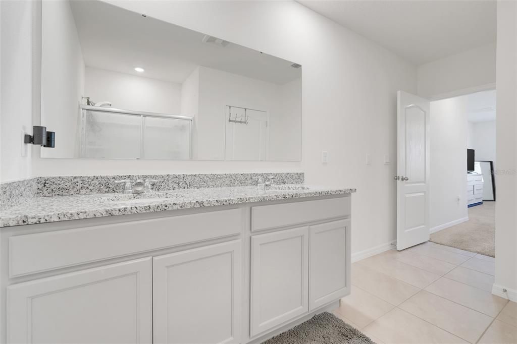 На продажу: $385,000 (3 спален, 2 ванн, 1679 Квадратных фут)