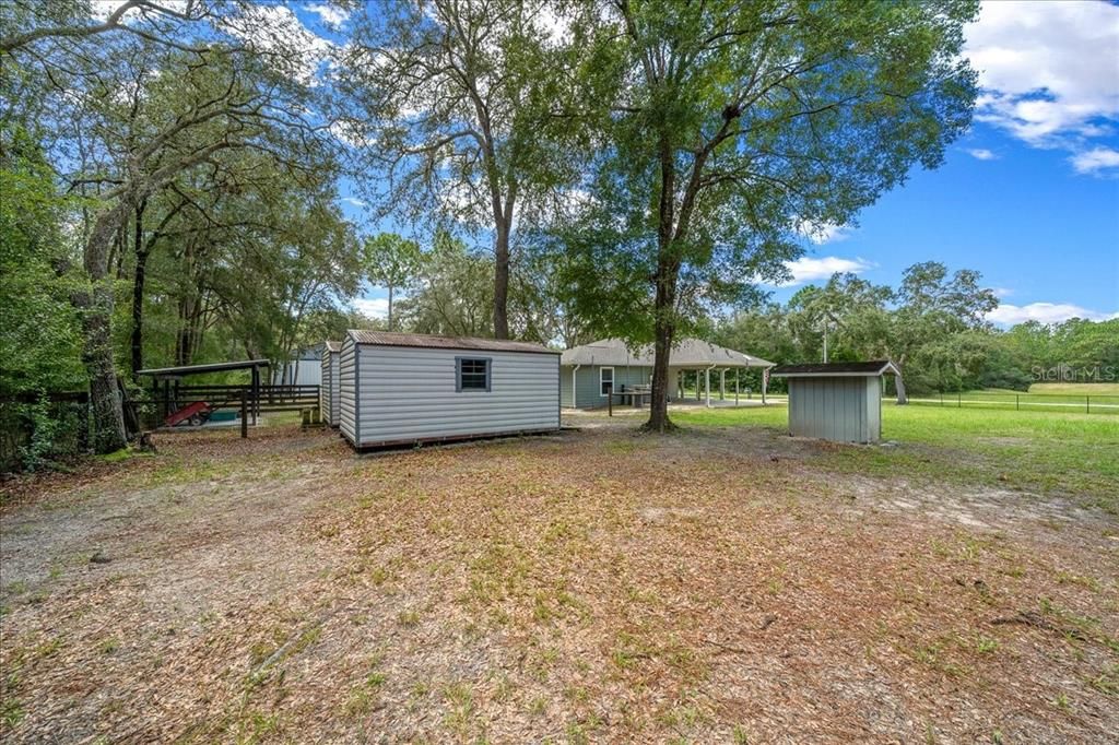 For Sale: $429,900 (4 beds, 3 baths, 1572 Square Feet)