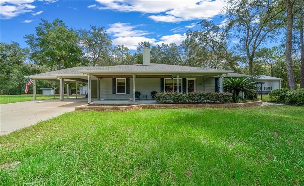 For Sale: $429,900 (4 beds, 3 baths, 1572 Square Feet)