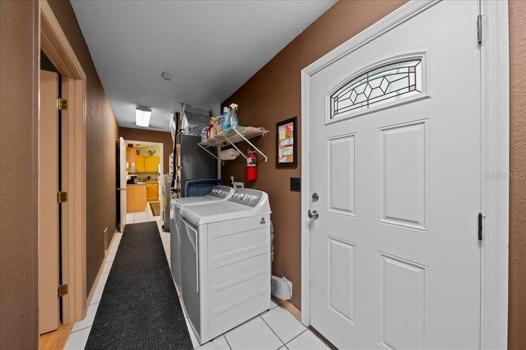 For Sale: $429,900 (4 beds, 3 baths, 1572 Square Feet)