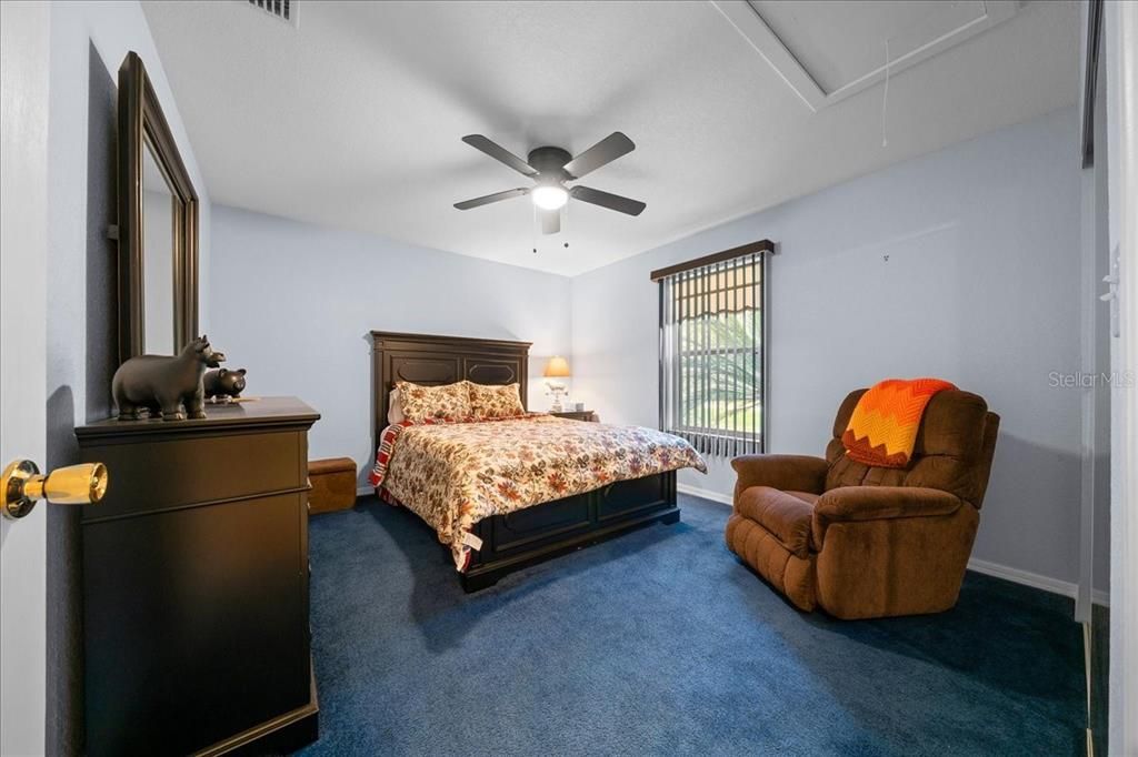 For Sale: $429,900 (4 beds, 3 baths, 1572 Square Feet)