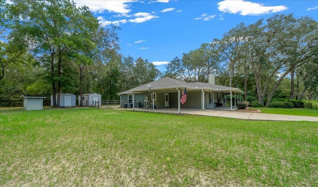 For Sale: $429,900 (4 beds, 3 baths, 1572 Square Feet)