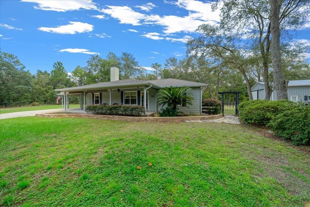 For Sale: $429,900 (4 beds, 3 baths, 1572 Square Feet)