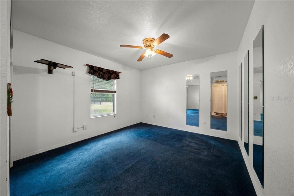 For Sale: $429,900 (4 beds, 3 baths, 1572 Square Feet)