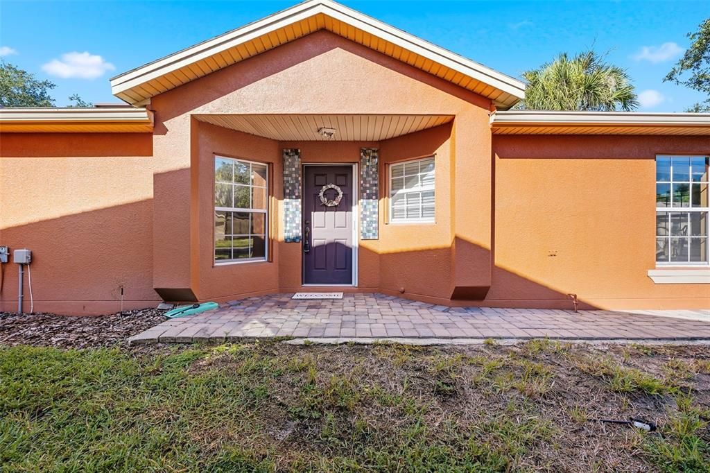 For Sale: $265,000 (2 beds, 2 baths, 1387 Square Feet)