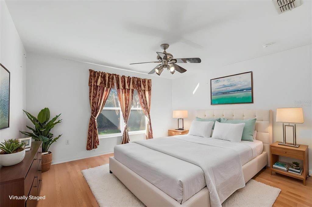 For Sale: $265,000 (2 beds, 2 baths, 1387 Square Feet)