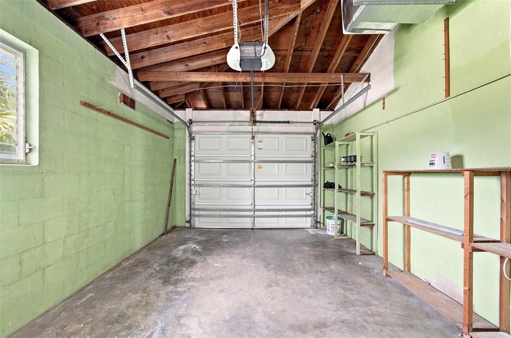 For Sale: $349,900 (3 beds, 2 baths, 1184 Square Feet)