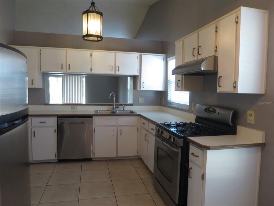 En Venta: $398,000 (3 camas, 2 baños, 1410 Pies cuadrados)