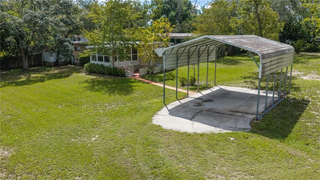 For Sale: $150,000 (2 beds, 1 baths, 672 Square Feet)