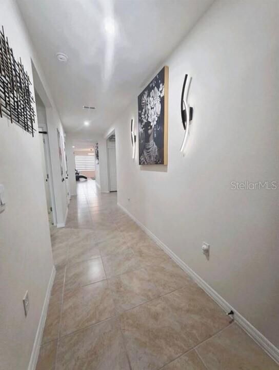 For Rent: $2,400 (4 beds, 2 baths, 1867 Square Feet)