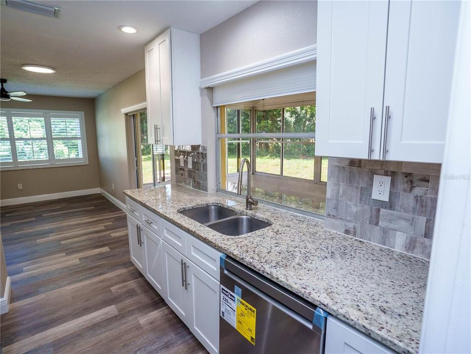 En Venta: $429,000 (2 camas, 2 baños, 1248 Pies cuadrados)