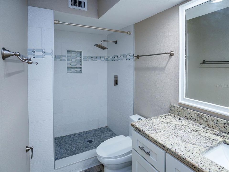 En Venta: $429,000 (2 camas, 2 baños, 1248 Pies cuadrados)