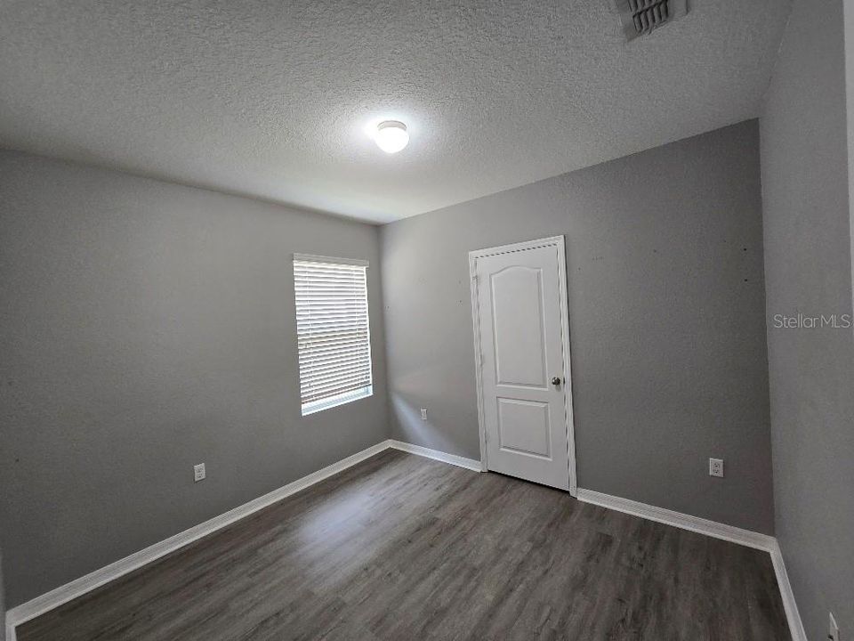 For Rent: $2,000 (4 beds, 2 baths, 1842 Square Feet)