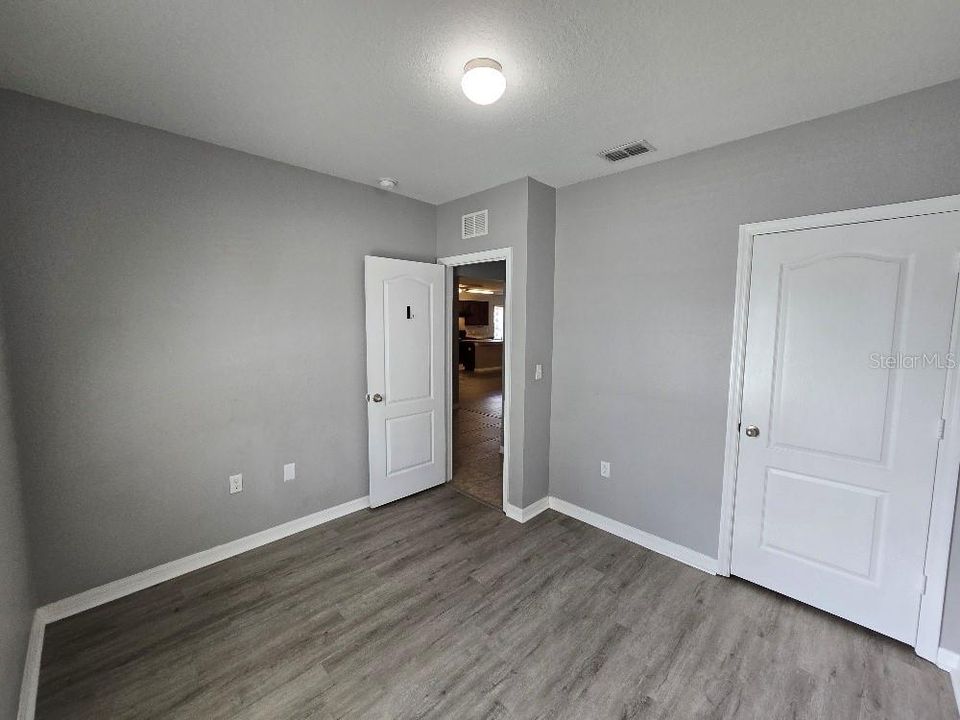 For Rent: $2,000 (4 beds, 2 baths, 1842 Square Feet)