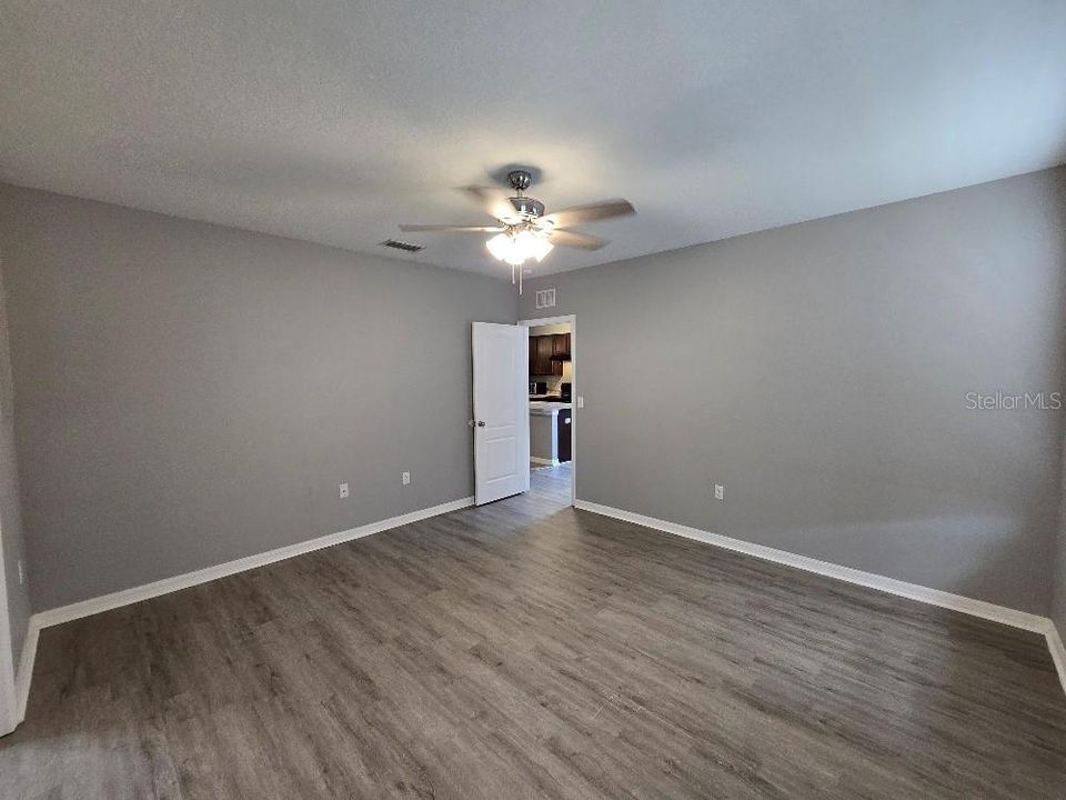 For Rent: $2,000 (4 beds, 2 baths, 1842 Square Feet)