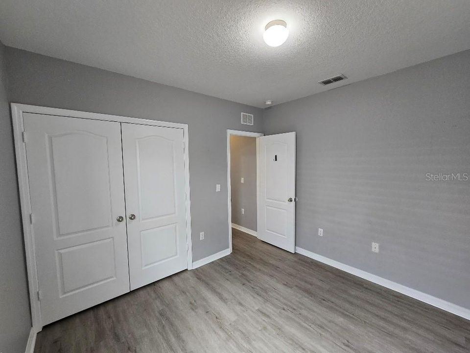 For Rent: $2,000 (4 beds, 2 baths, 1842 Square Feet)