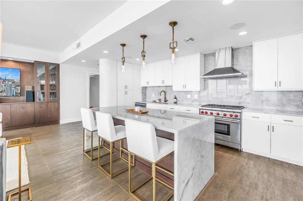 For Sale: $1,895,000 (3 beds, 3 baths, 2120 Square Feet)