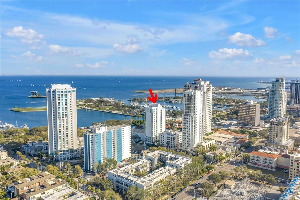 For Sale: $1,895,000 (3 beds, 3 baths, 2120 Square Feet)