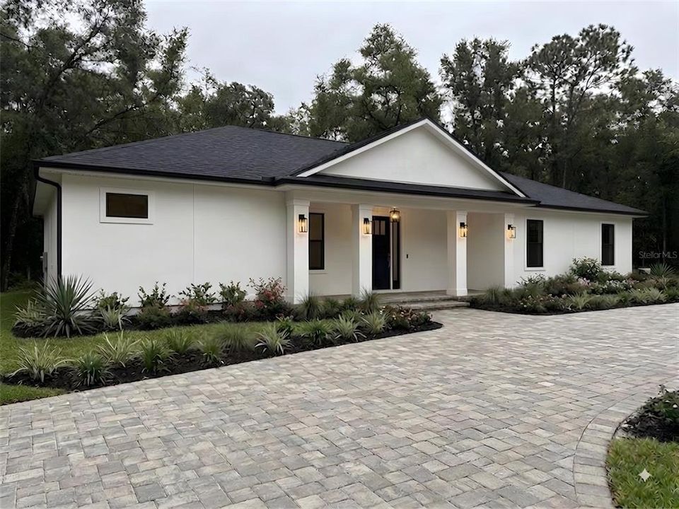 На продажу: $389,900 (3 спален, 2 ванн, 1413 Квадратных фут)