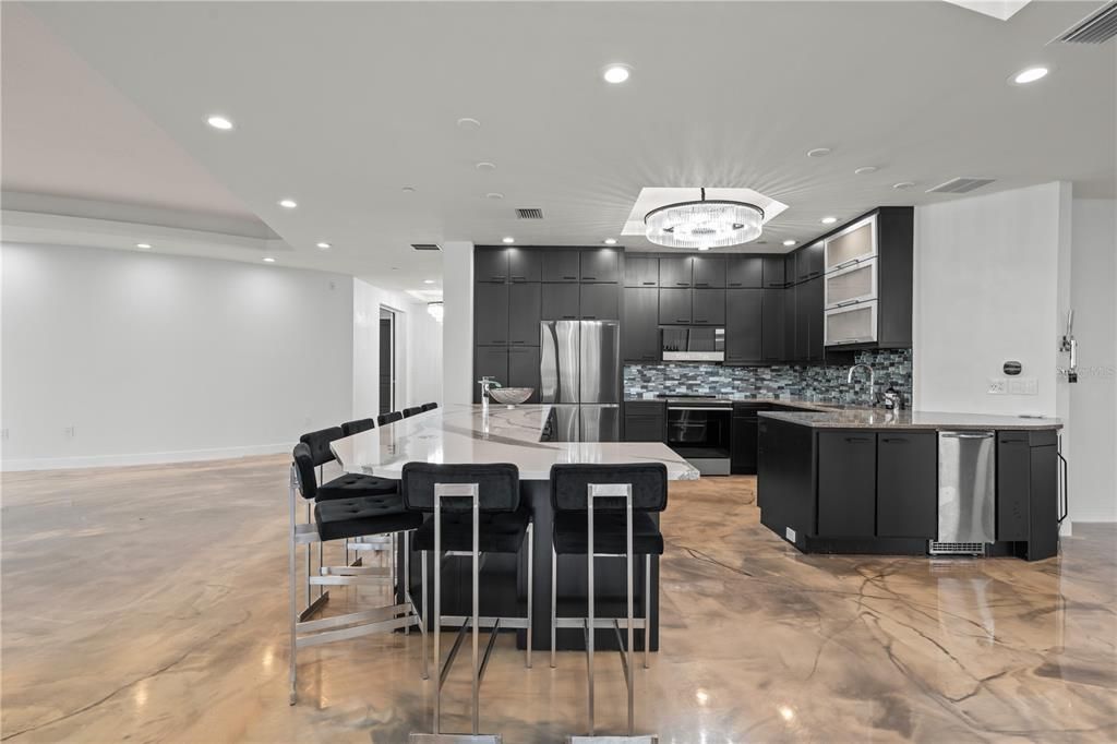 For Sale: $797,500 (4 beds, 3 baths, 3577 Square Feet)